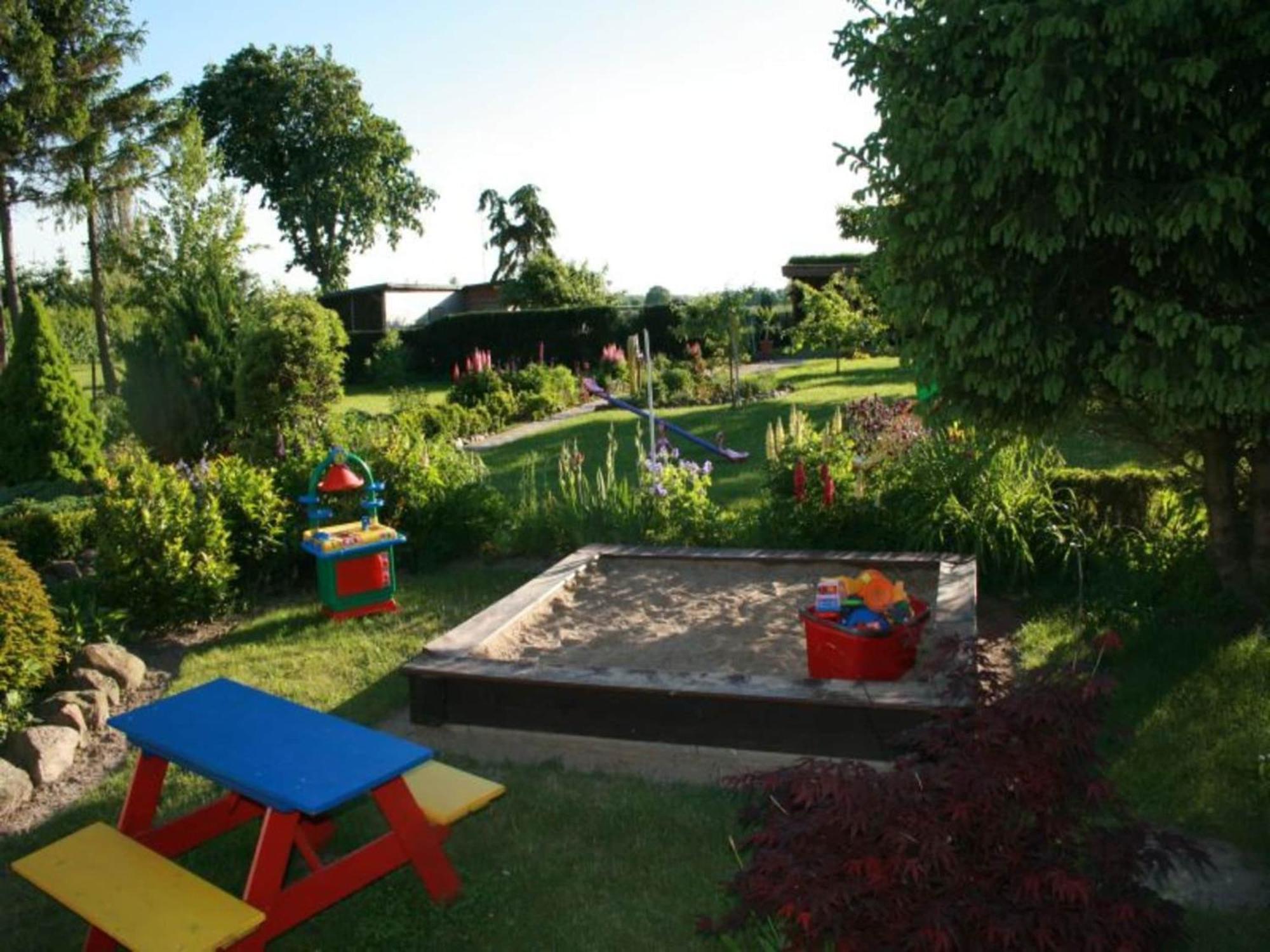 Beautiful Apartment In Robertsdorf With Garden Blowatz Zewnętrze zdjęcie