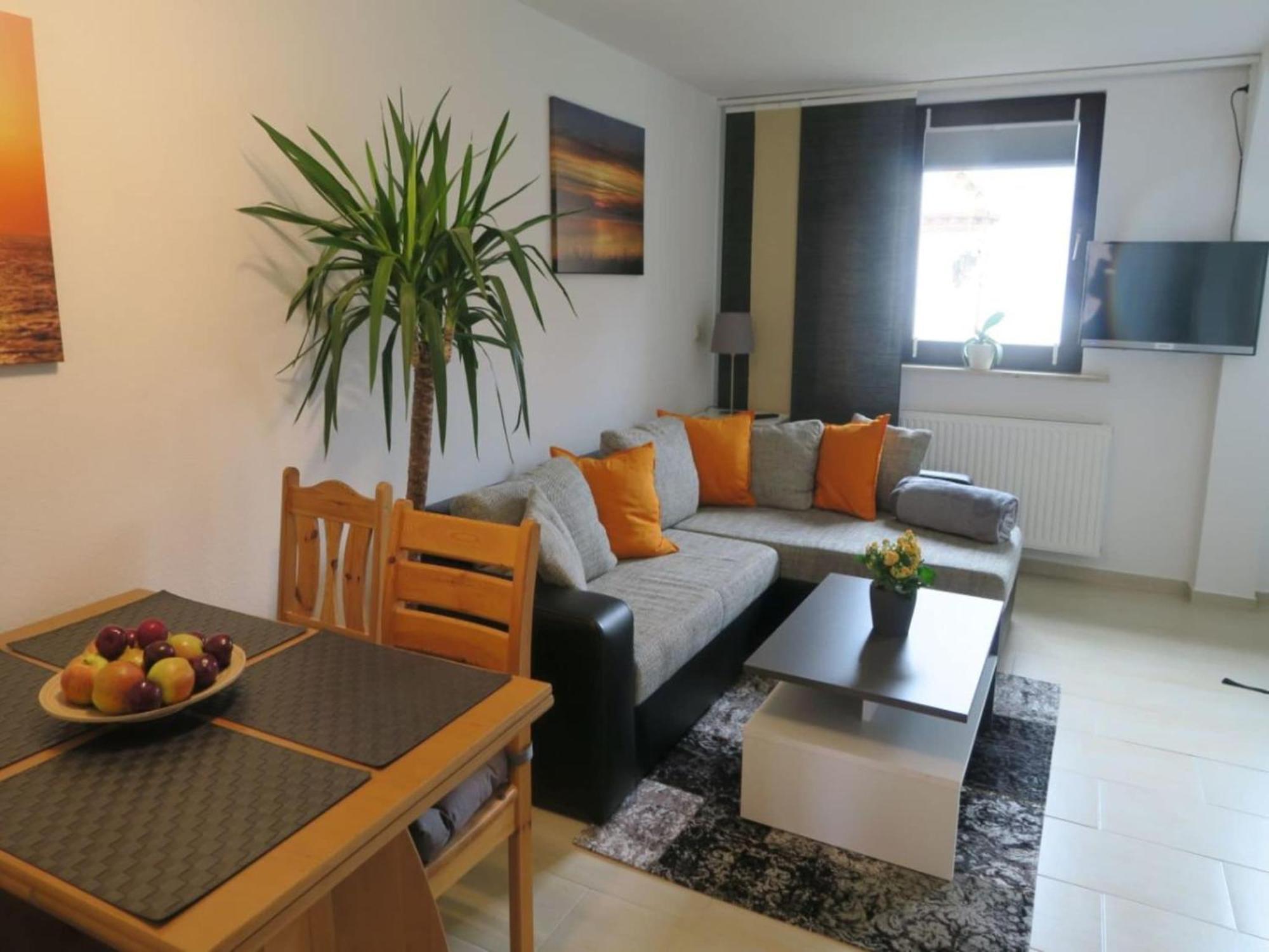Beautiful Apartment In Robertsdorf With Garden Blowatz Zewnętrze zdjęcie