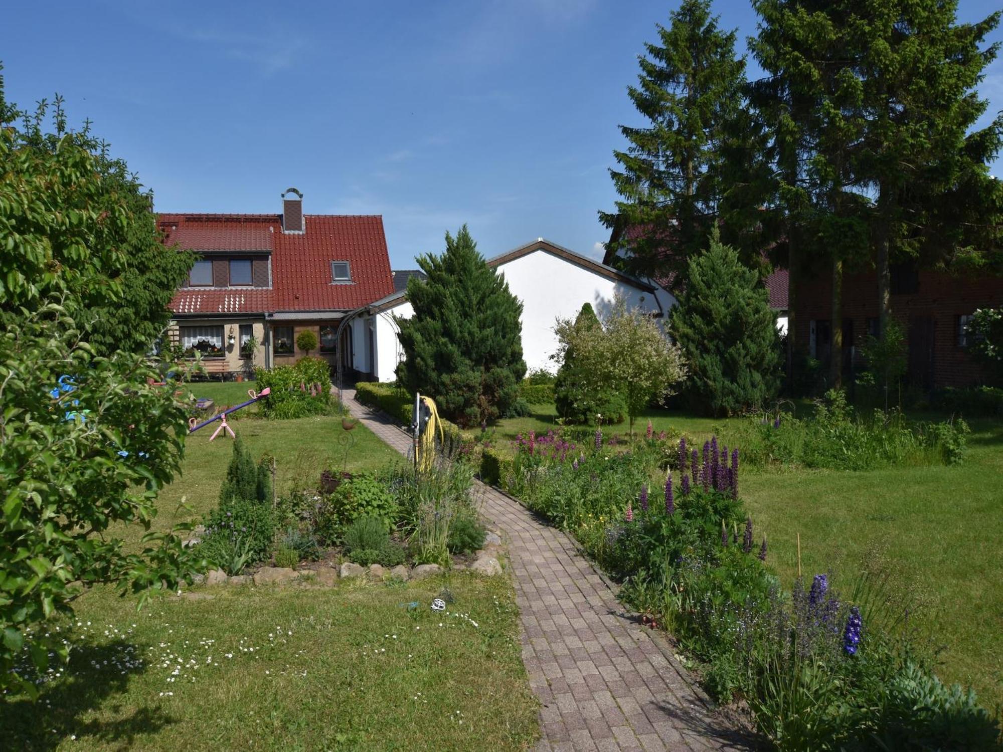 Beautiful Apartment In Robertsdorf With Garden Blowatz Zewnętrze zdjęcie