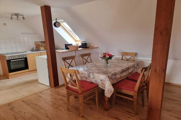 Beautiful Apartment In Robertsdorf With Garden Blowatz Zewnętrze zdjęcie